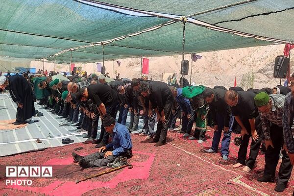 پخت حلیم در روز اربعین حسینی شهر بار نیشابور