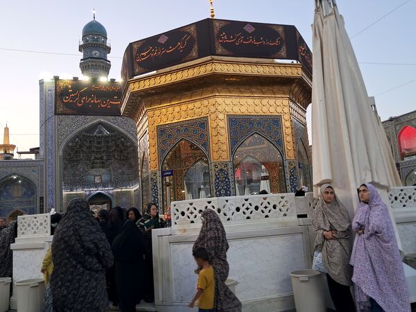 کبوتر حرم مشهد مقدس