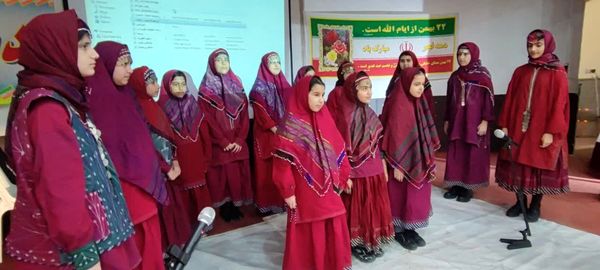 برگزاری اولین جشنواره شهرستانی سرود فجر در گالیکش