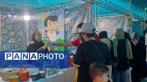 دومین نمایشگاه نوشت افزار ایرانی درالبرز