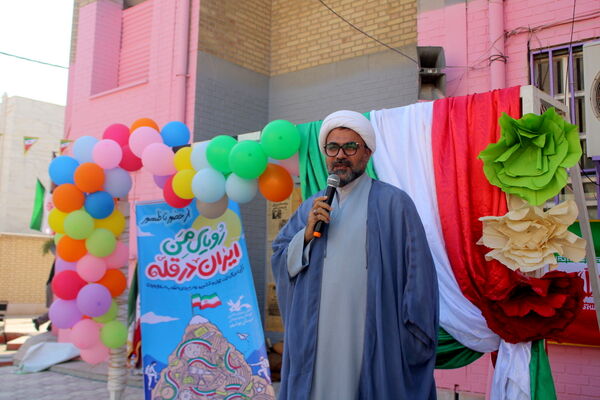 جشن دهه فجر انقلاب اسلامی در دبیرستان رضوان شهرستان بوشهر