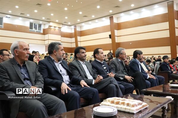 جشنواره موسیقی دانش‌آموزان آباده