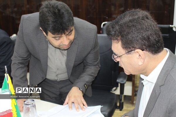 جلسه ستاد استانی انتخابات دهمین دوره مجلس دانش آموزی استان بوشهر