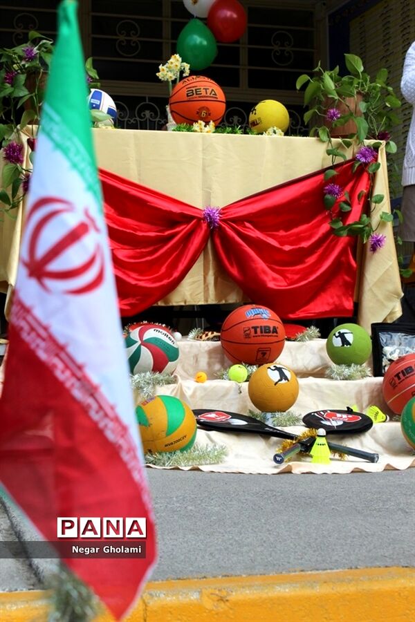 المپیاد ورزشی درون مدرسه‌ای