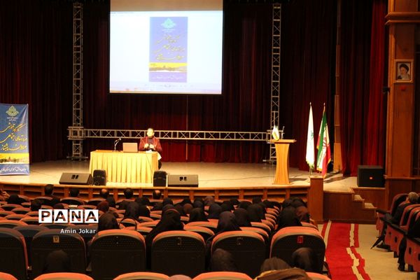 برگزاری نخستین کارگاه سخنوری و فن بیان ویژه مربیان پیشتاز در فارس