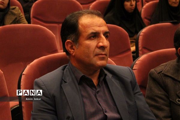 برگزاری نخستین کارگاه سخنوری و فن بیان ویژه مربیان پیشتاز در فارس