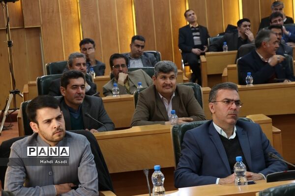 نشست صمیمانه وزیر آموزش و پرورش با جمعی از فرهنگیان خراسان رضوی