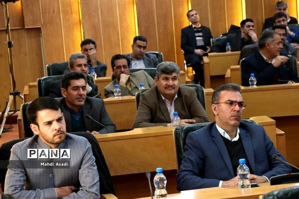 نشست صمیمانه وزیر آموزش و پرورش با جمعی از فرهنگیان خراسان رضوی