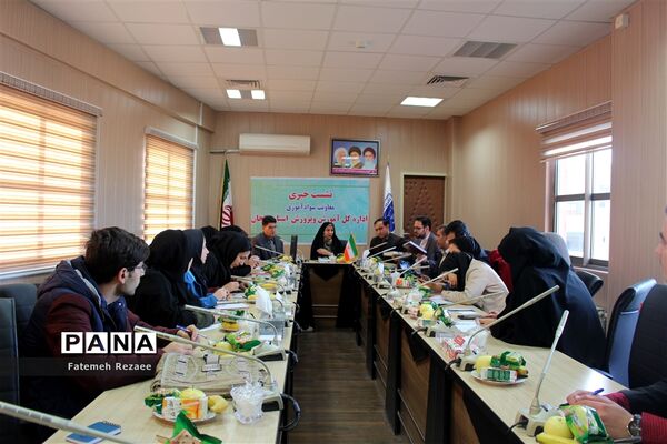 نشست خبری معاون نهضت سوادآموزی اداره‌کل آموزش و پرورش استان زنجان