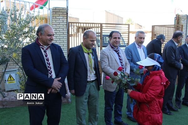 بازدید مشاور رئیس سازمان دانش آموزی کشور از مدرسه تمام تشکیلاتی گندم شهرستان مرودشت