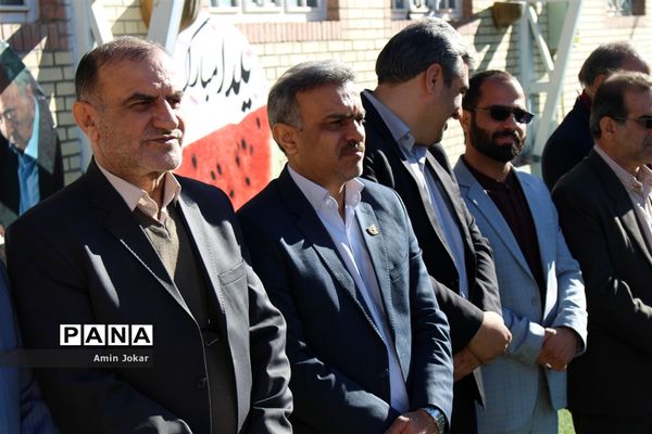 بازدید مشاور رئیس سازمان دانش آموزی کشور از مدرسه تمام تشکیلاتی گندم شهرستان مرودشت