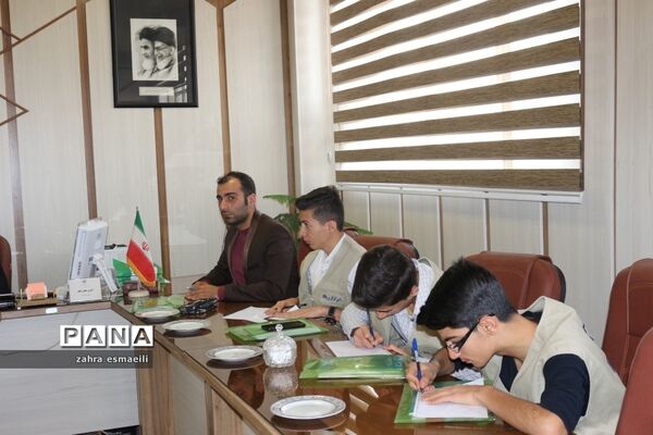 نشست خبرنگاران پانا با معاون نهضت سوادآموزی قزوین
