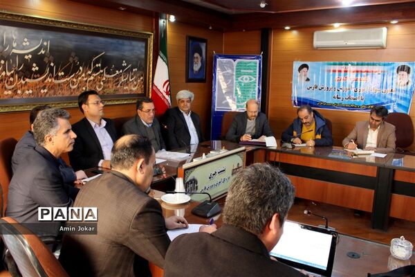 نشست خبری مدیرکل و معاون سوادآموزی آموزش و پرورش استان فارس به‌مناسبت آغاز هفته سواد‌آموزی