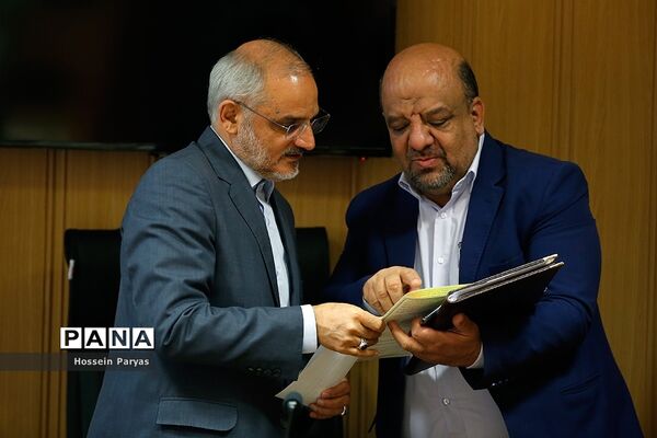 دیدار  اعضای هیات امنای انجمن علمی اولیا و مربیان با وزیر آموزش و پرورش