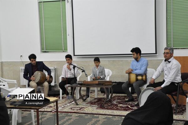 دورهمی فرهنگیان شاغل و بازنشسته رضوانشهر