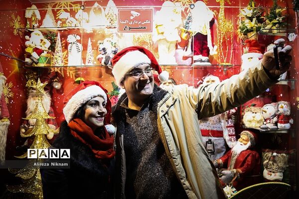 حال و هوای کریسمس در تهران
