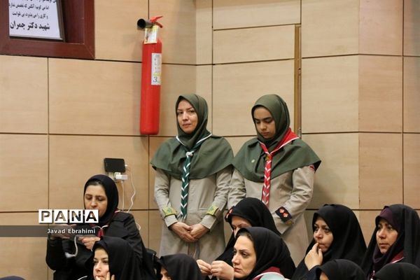 کارگاه آموزشی مربیان پیشتاز سازمان دانش‌آموزی ناحیه 2 آموزش و پرورش مشهد