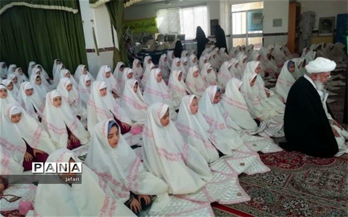 جشن تکلیف 300 دانش آموز یزدی + فیلم