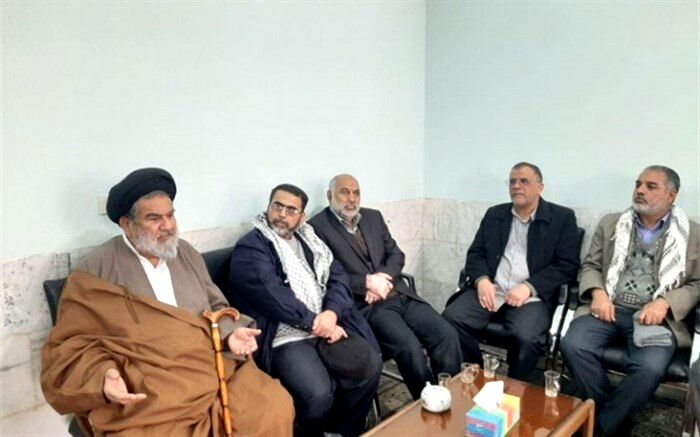لازمه پیشرفت کشور انتخاب نمایندگانی انقلابی و ولایی است