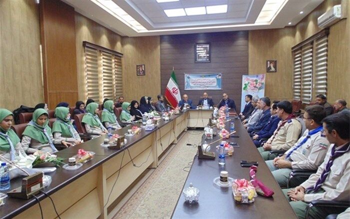 تجلیل از دانش آموزان پیشتاز مقام اول کشوری شهرستان خوی