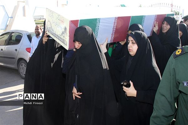 ورود پیکر مطهر دو شهید گمنام به استان هرمزگان