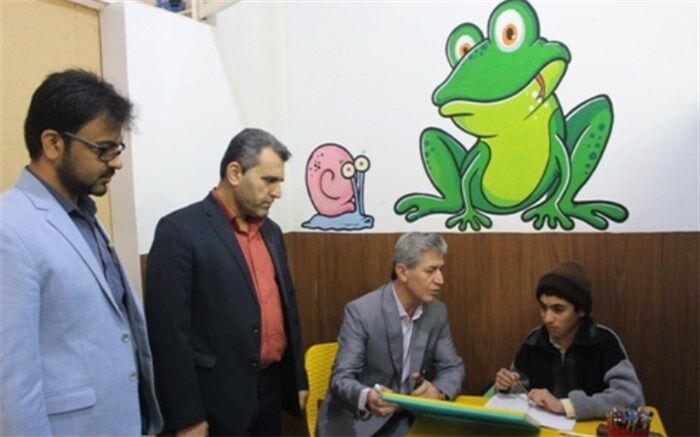 بازدید مدیر آموزش و پرورش دشتستان از مدارس غیر دولتی و مراکز پیش دبستانی