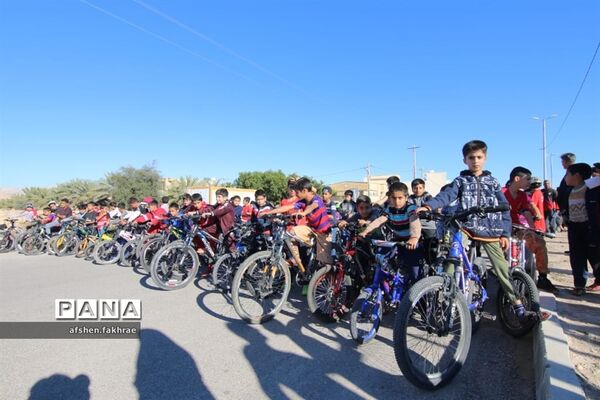 برگزاری اولین دوره المپیاد دوچرخه سواری دانش آموزی در  شهرستان خنج