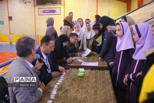 برگزاری المپیاد بازی‌های فکری سرگرمی دانش‌آموزی در ناحیه 2 شیراز