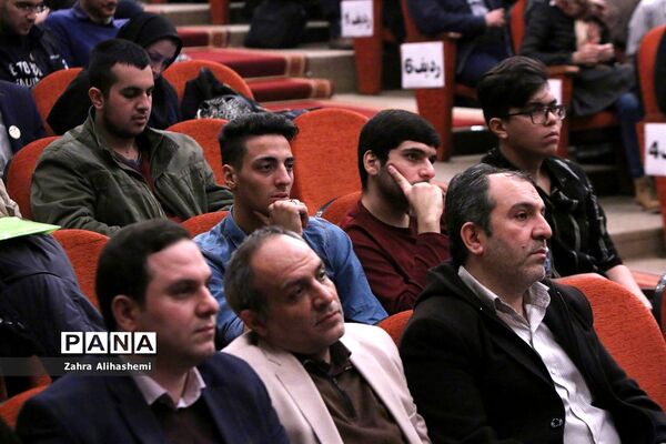 مراسم تجلیل از برگزیدگان المپیادهای جهانی و کشوری و رتبه‌های برتر کنکور