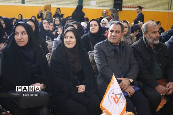 جشن بزرگ شب یلدا ویژه دانش آموزان مدرسه استثنایی علامه طباطبایی۲