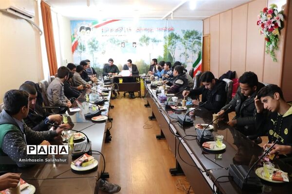 اولین نشست فصلی مسئولان انجمن اسلامی مدارس قائم‌شهر
