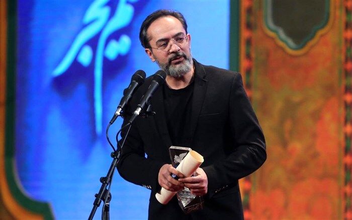 کارن همایونفر برای «روز بلوا» می‌نوازد