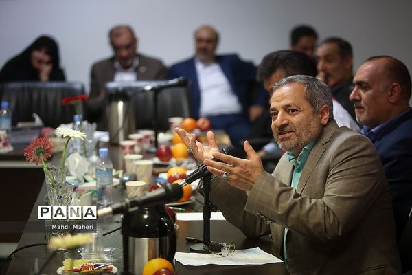 دومین روز نشست هم‌اندیشی مدیران سازمان دانش‌آموزی کشور