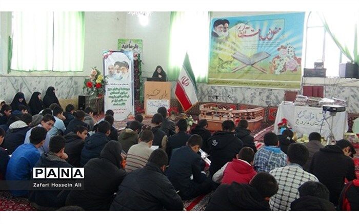 نسل جوان و نوجوان ما بیشتر از گذشته نیازمند راهنمایی های قرآن هستند