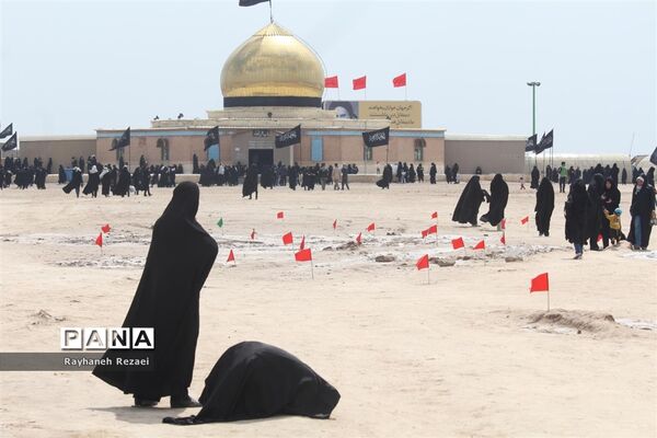 دعوت نامه خانه خورشید تو را به مهمانی خاک ها می خواند