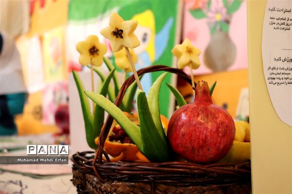 برگزاری نمایشگاه هفته پژوهش در مدارس آباده