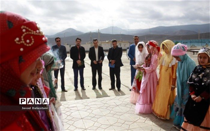 بازدید رییس گروه دفتر عدالت آموزشی و آموزش عشایرکشور از مدارس عشایری منطقه مروست