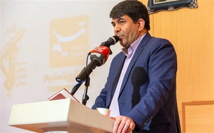 استاندار یزد: علت مشکلات جامعه فاصله گرفتن از روحیه ایثار و فداکاری است