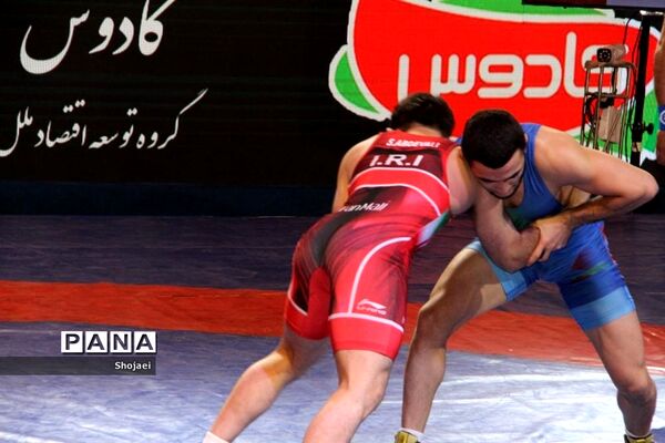 رقابت‌های کشتی آزاد جام باشگاه‌های جهان‎ در بجنورد