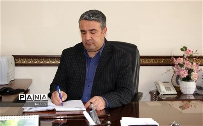 کسب رتبه برتر پروژه مهر 98 توسط آموز ش و پرورش منطقه 17