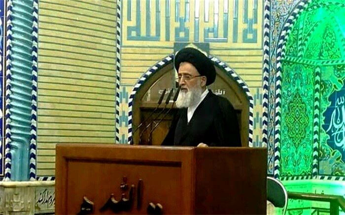 خطیب نماز جمعه یزد:  حماسه 9 دی باید در خاطره ها زنده بماند