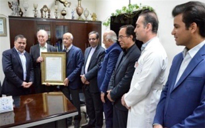 پزشک برجسته استان یزد تجلیل شد