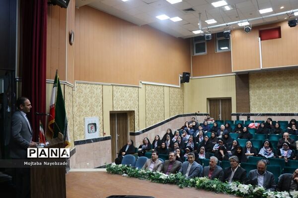رونمایی از پوستر سی و هشتمین جشنواره مسابقات فرهنگی و هنری دانش‌آموزان خراسان رضوی
