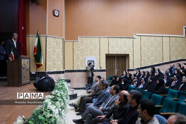 رونمایی از پوستر سی و هشتمین جشنواره مسابقات فرهنگی و هنری دانش‌آموزان خراسان رضوی