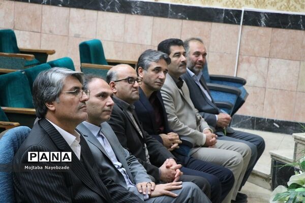 رونمایی از پوستر سی و هشتمین جشنواره مسابقات فرهنگی و هنری دانش‌آموزان خراسان رضوی