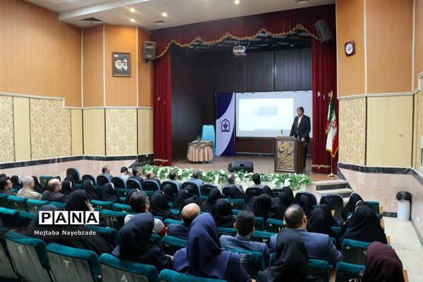 رونمایی از پوستر سی و هشتمین جشنواره مسابقات فرهنگی و هنری دانش‌آموزان خراسان رضوی