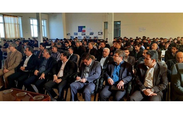 در تدوین هر برنامه و فعالیتی بایستی اثرات مثبت آن در سطح مدرسه محسوس باشد