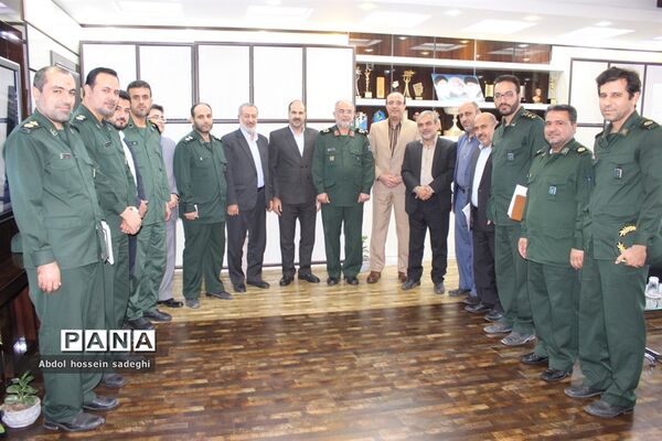 جلسه ستاد هماهنگی و پشتیبانی بسیج دانش‌آموزی استان بوشهر