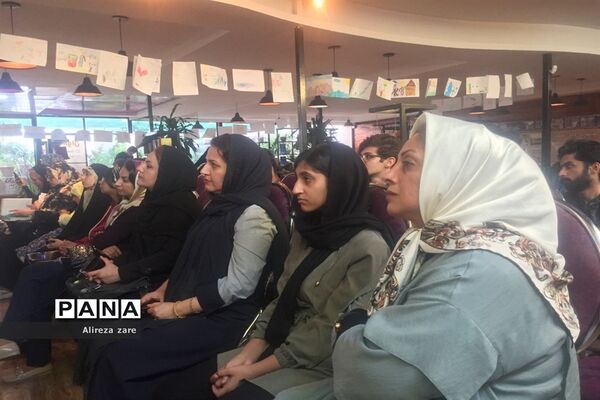نشست ادبی دال در بوشهر