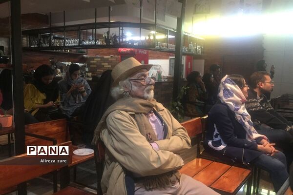 نشست ادبی دال در بوشهر